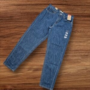 Levi's 80s Mom Denim Lightweight Jeans NWT